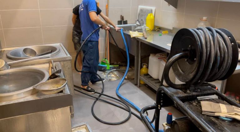Thông Cống Nghẹt Uy Tín Tại Cam Ranh - Giải Pháp Tối Ưu 3 Công ty thông cống nghẹt tại Cam Ranh